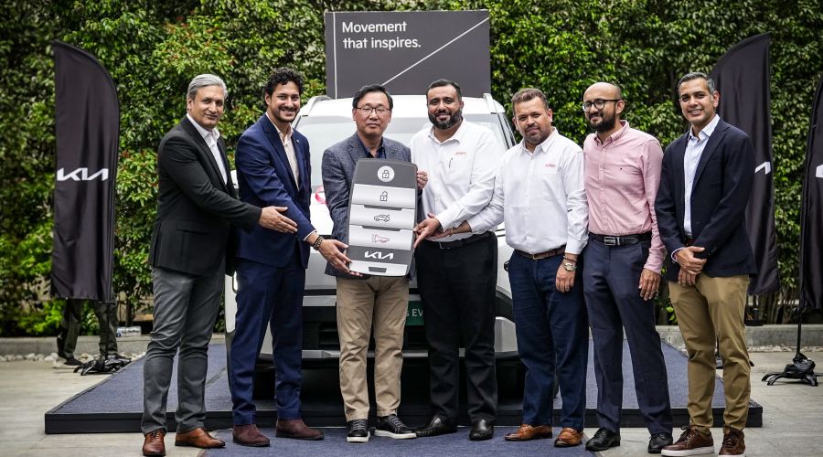 Kia India Accelerates Sustainable Corporate Mobility as Carens Clavis EV Crosses 1,100+ Units, Adds 100-Unit Deal with Refex Mobility